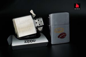 Zippo Xưa 1978 – Airborne Maroon Beret 3