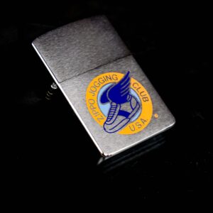 Zippo Xưa 1982 – Jogging Club 11