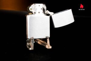Zippo Xưa 1982 – Jogging Club 2