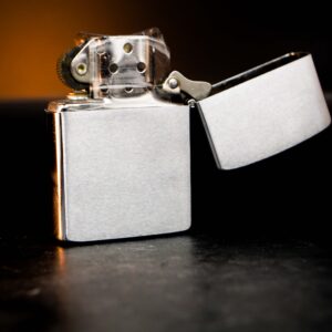 Zippo Xưa 1982 – Jogging Club 6