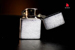 Zippo Xưa 1982 – Minolta 12
