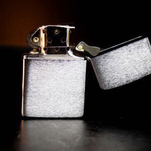 Zippo Xưa 1982 – Minolta 12