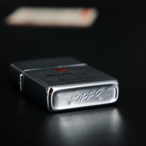 Zippo Xưa 1975 – Salesman Zippo – Chuck Jones 3