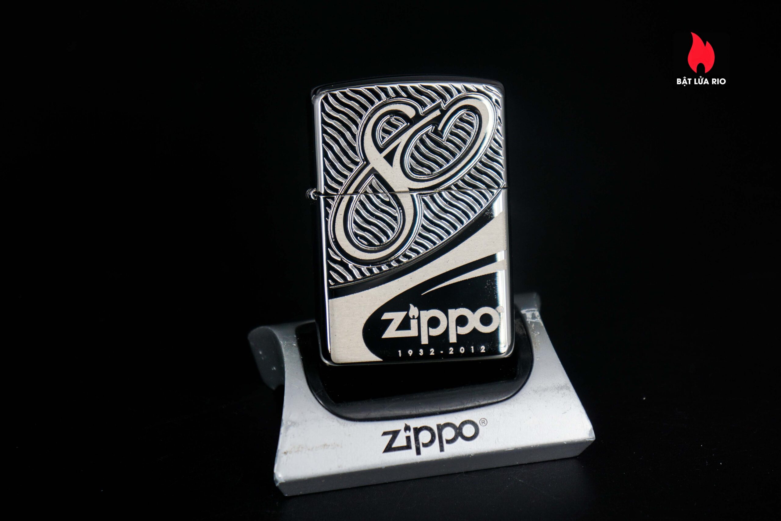 Zippo 2012 – Zippo 80th Anniversary Limited Edition – Limited 3324/41932