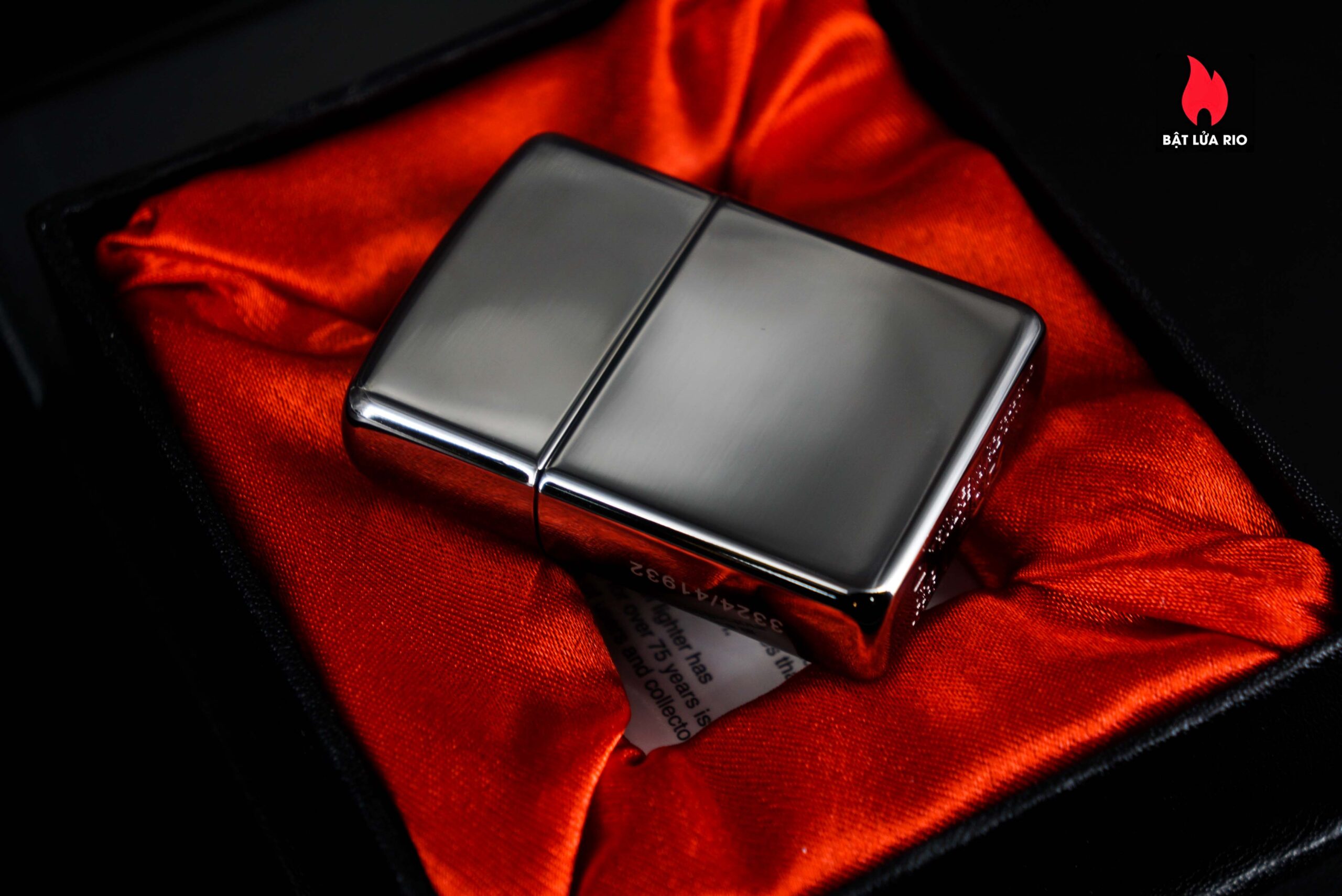 Zippo 2012 – Zippo 80th Anniversary Limited Edition – Limited 3324/41932 10