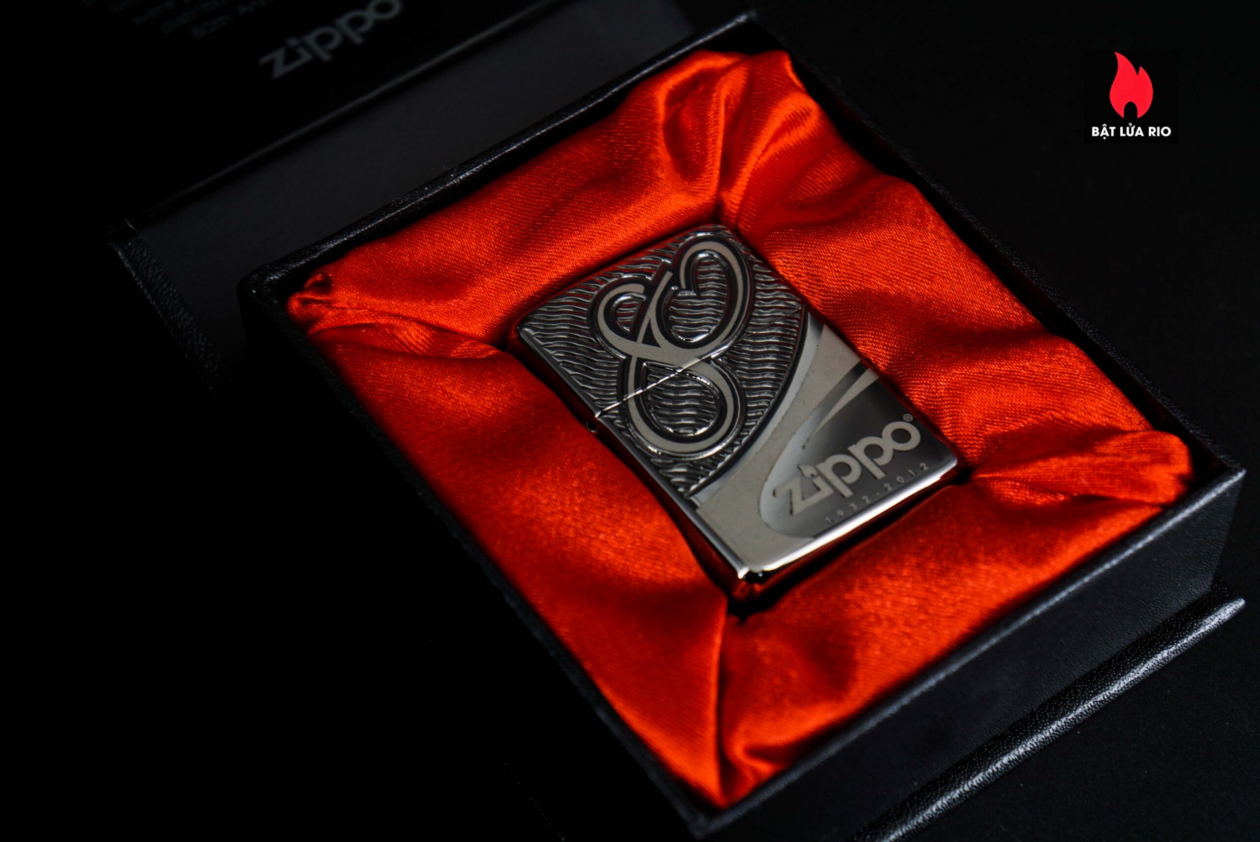 Zippo 2012 – Zippo 80th Anniversary Limited Edition – Limited 3324/41932 3