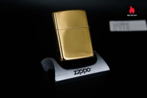 Zippo 2019 Armor High Polish Gold Plate 10