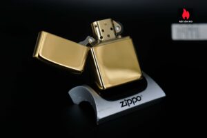 Zippo 2019 Armor High Polish Gold Plate 9