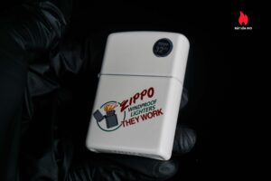 Zippo Canada 1999 – Canada Collectible White Matte – Limited 0345/4000 10