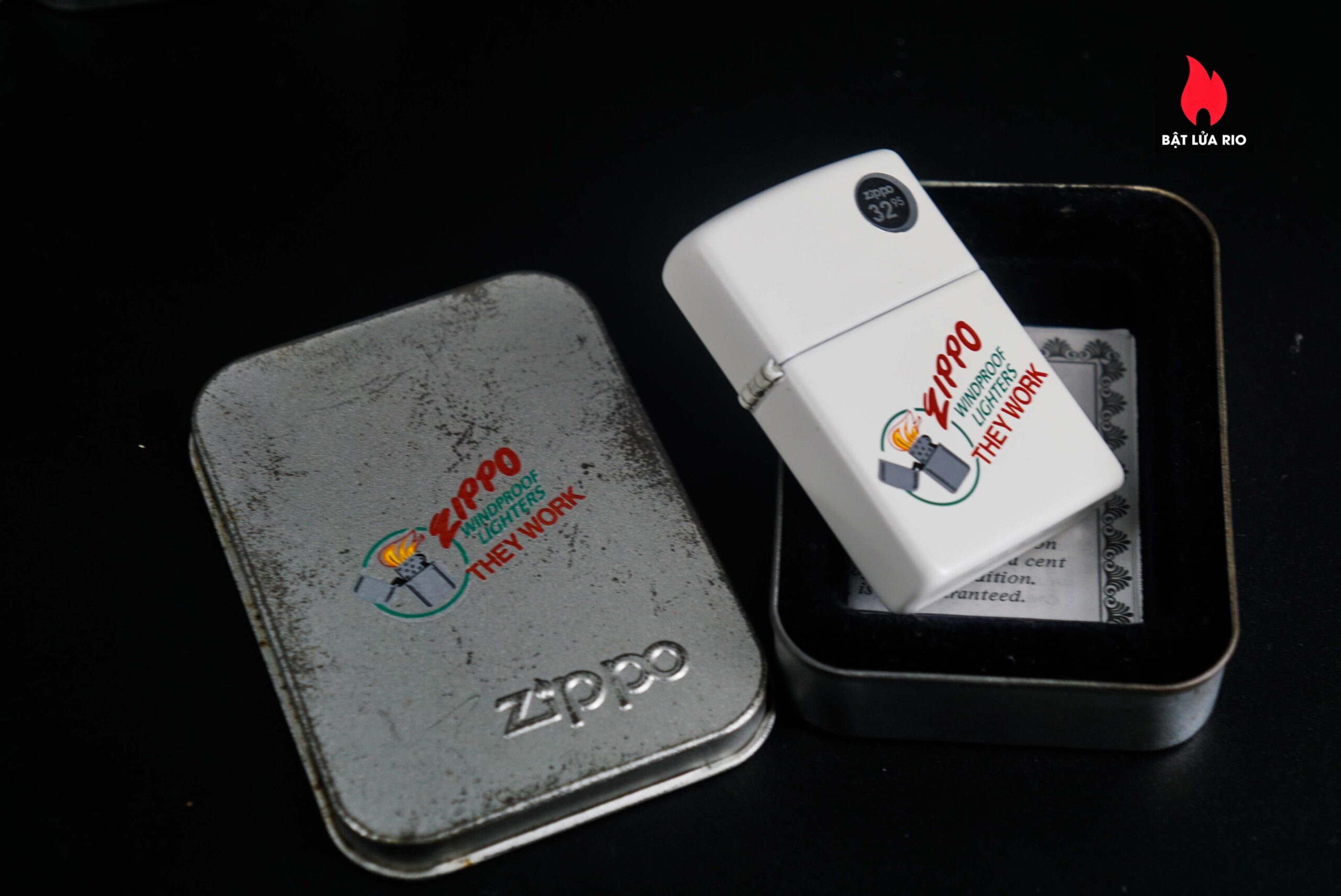 Zippo Canada 1999 – Canada Collectible White Matte – Limited 0345/4000 2