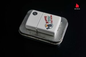 Zippo Canada 1999 – Canada Collectible White Matte – Limited 0345/4000 4