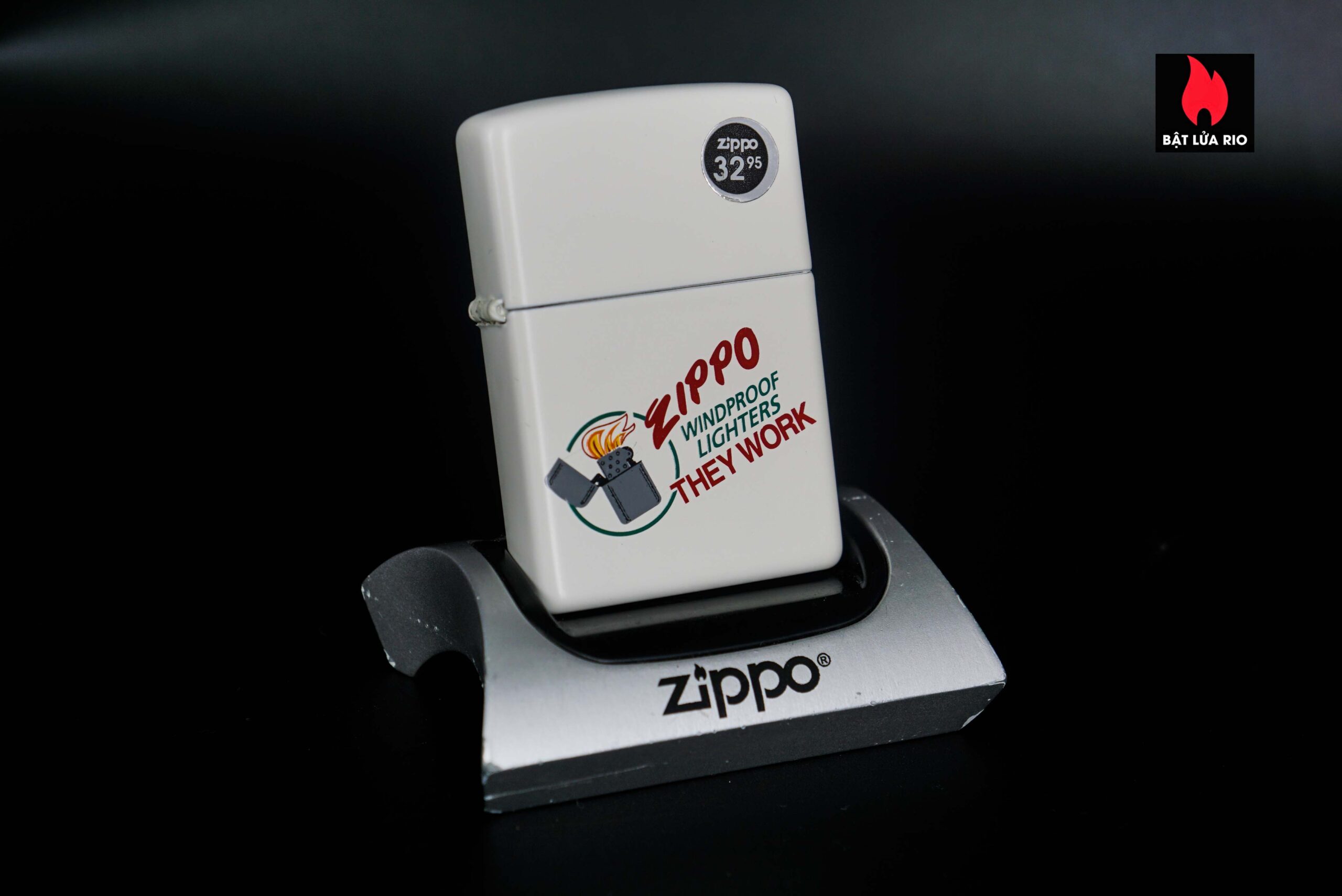 Zippo Canada 1999 – Canada Collectible White Matte – Limited 0345/4000