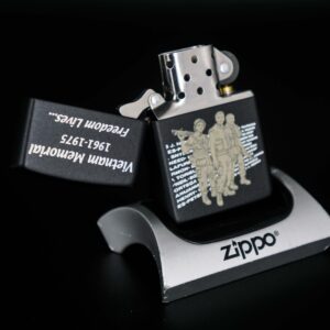 Zippo La Mã 1999 – VIETNAM Memorial 1961-1975 Freedom Lives 2