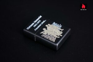 Zippo La Mã 1999 – VIETNAM Memorial 1961-1975 Freedom Lives 6