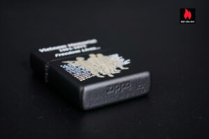 Zippo La Mã 1999 – VIETNAM Memorial 1961-1975 Freedom Lives 7