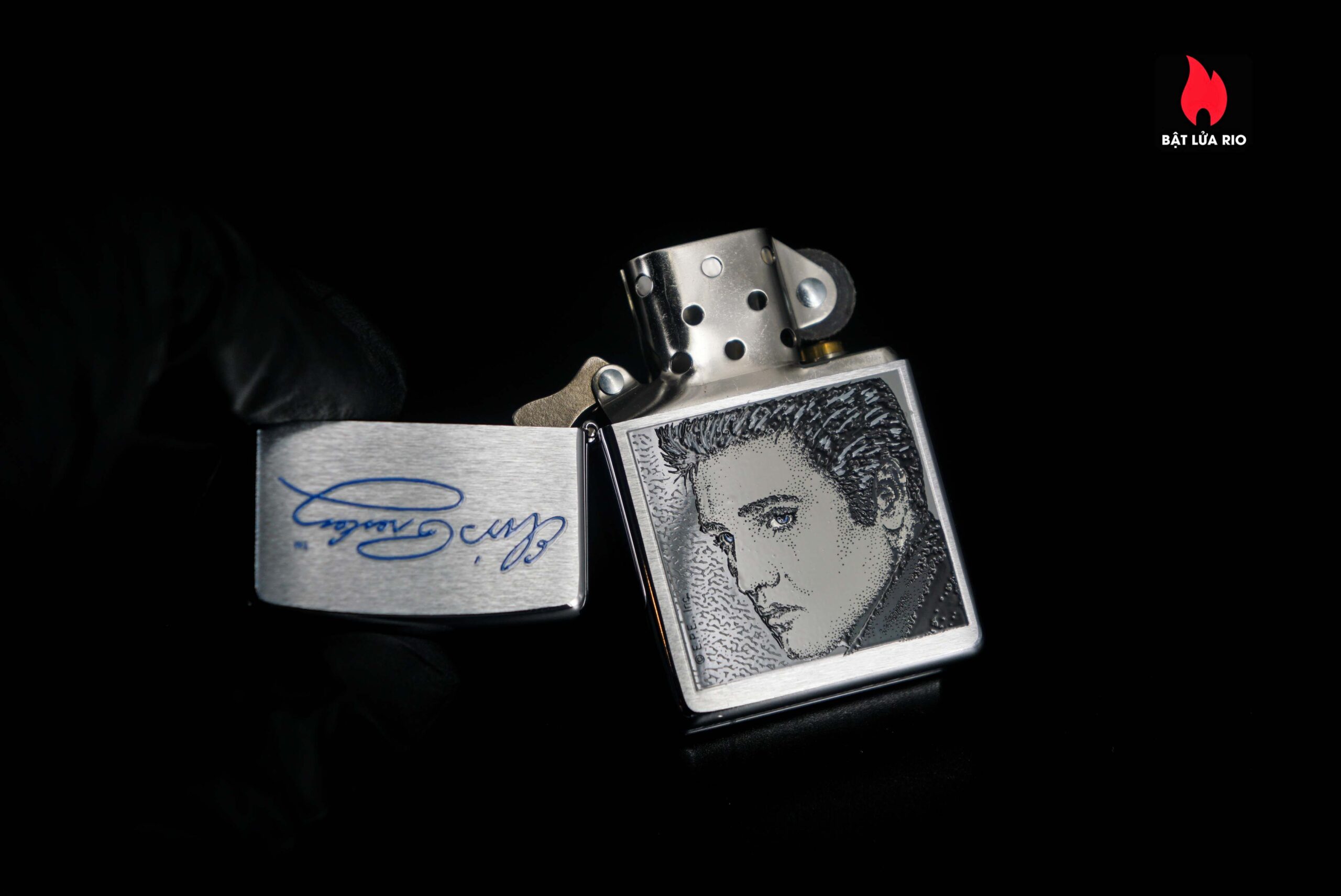 Zippo La Mã 2000 – Elvis Aaron Presley 10