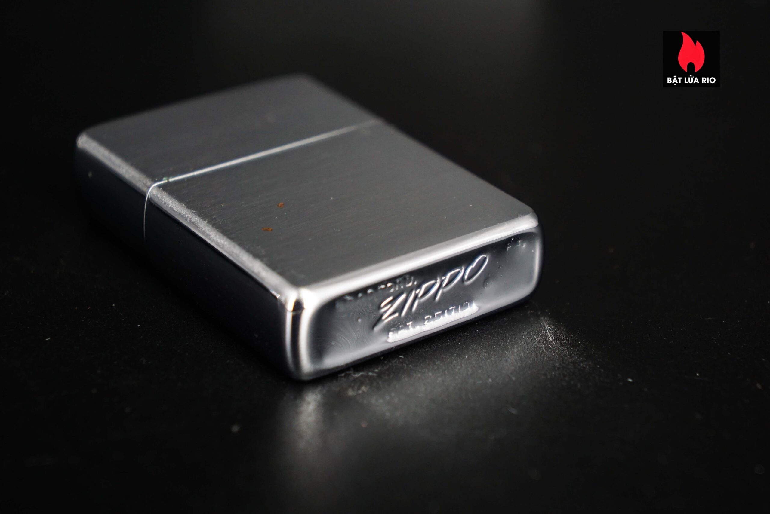 Zippo Xưa 1964 – Reddy Kilowatt Empire 5