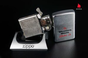 Zippo Xưa 1967 – Reddy Kilowatt – Western Massachusetts Electric Co 16