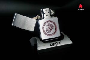 Zippo Xưa 1974 – U.S. Marine Corps Bicentennial 16