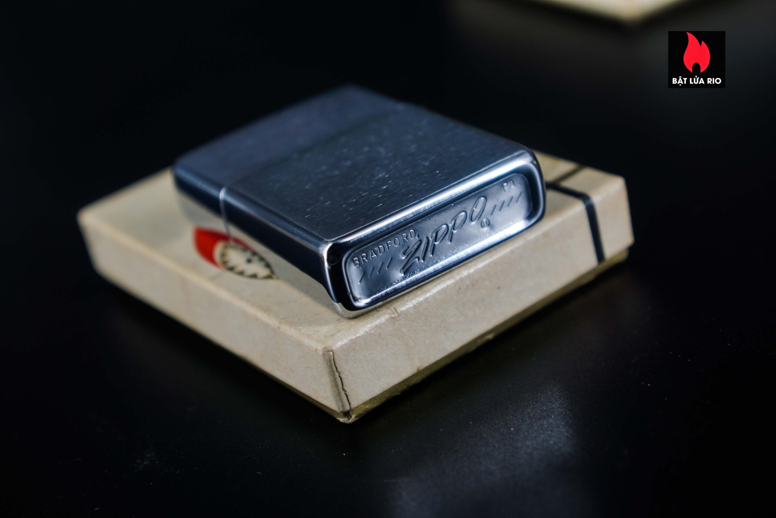 Zippo Xưa 1974 – U.S. Marine Corps Bicentennial 7