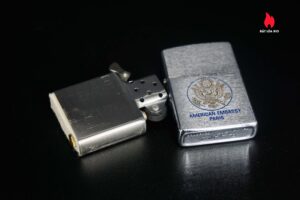 Zippo Xưa 1975 – American Embassy Paris 6