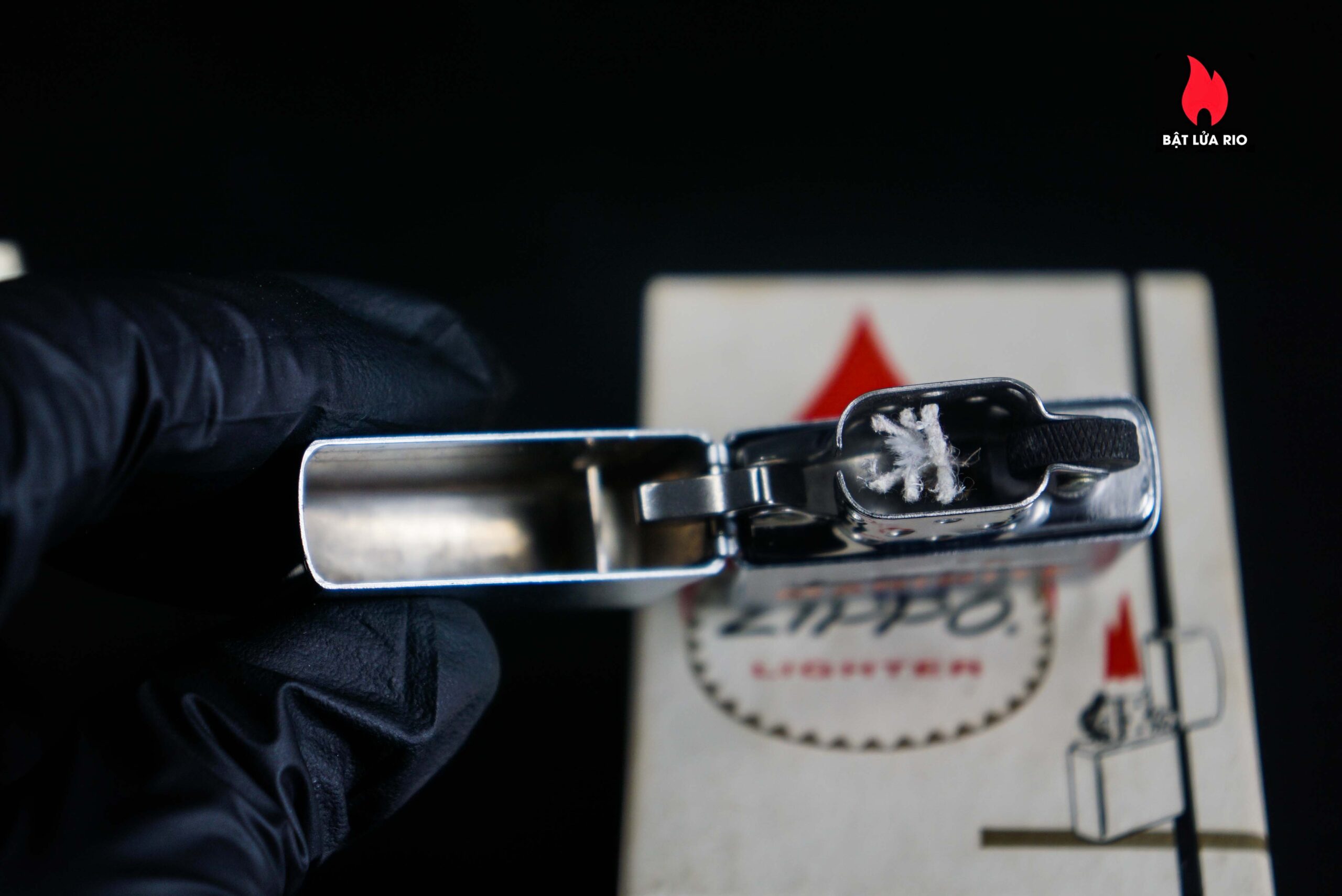 Zippo Xưa 1975 – Johns-Manville Marinite 10