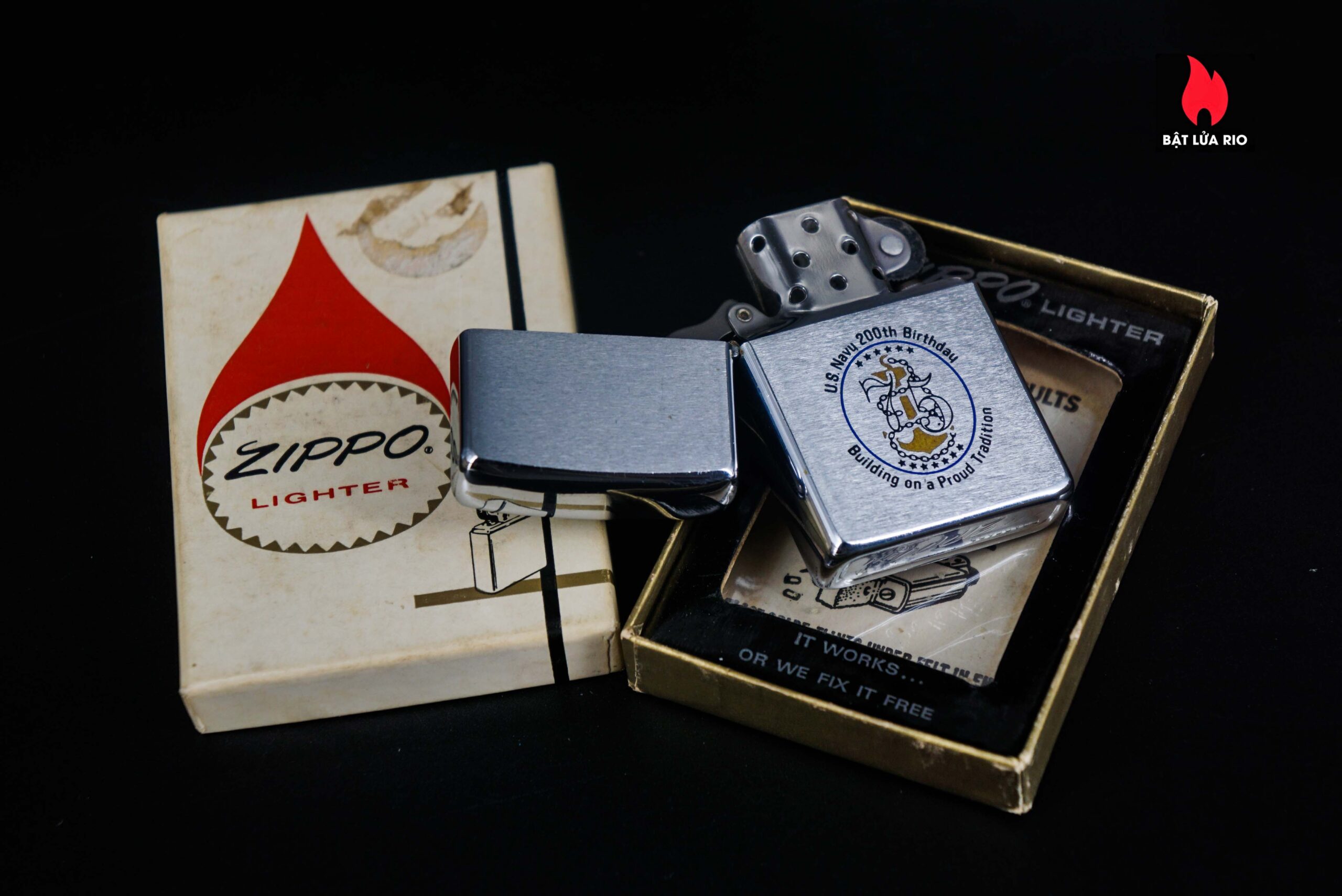 Zippo Xưa 1975 – U.S. Navy 200th Birthday - Building on a Proud Tradition 3