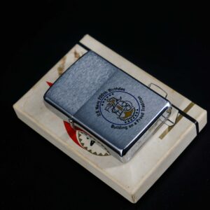 Zippo Xưa 1975 – U.S. Navy 200th Birthday - Building on a Proud Tradition 5