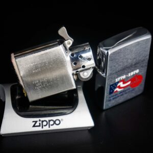 Zippo Xưa 1976 – KENDALL Bicentennial 1776-1976 6