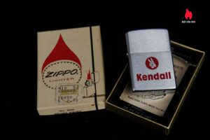 Zippo Xưa 1976 – Kendall Motor Oils 2