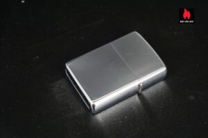 Zippo Xưa 1976 – Triple Crown 17
