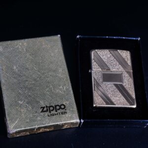 Zippo Xưa 1980 – Golden Elegance Diagonal Swirl Regular – USS Roanoke AOR-7 1