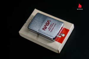 Zippo Xưa 1980 – NASA Kennedy Space Center 4