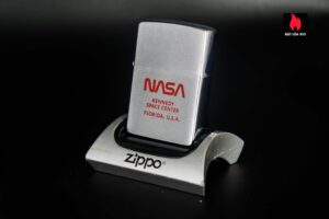 Zippo Xưa 1980 – NASA Kennedy Space Center 9
