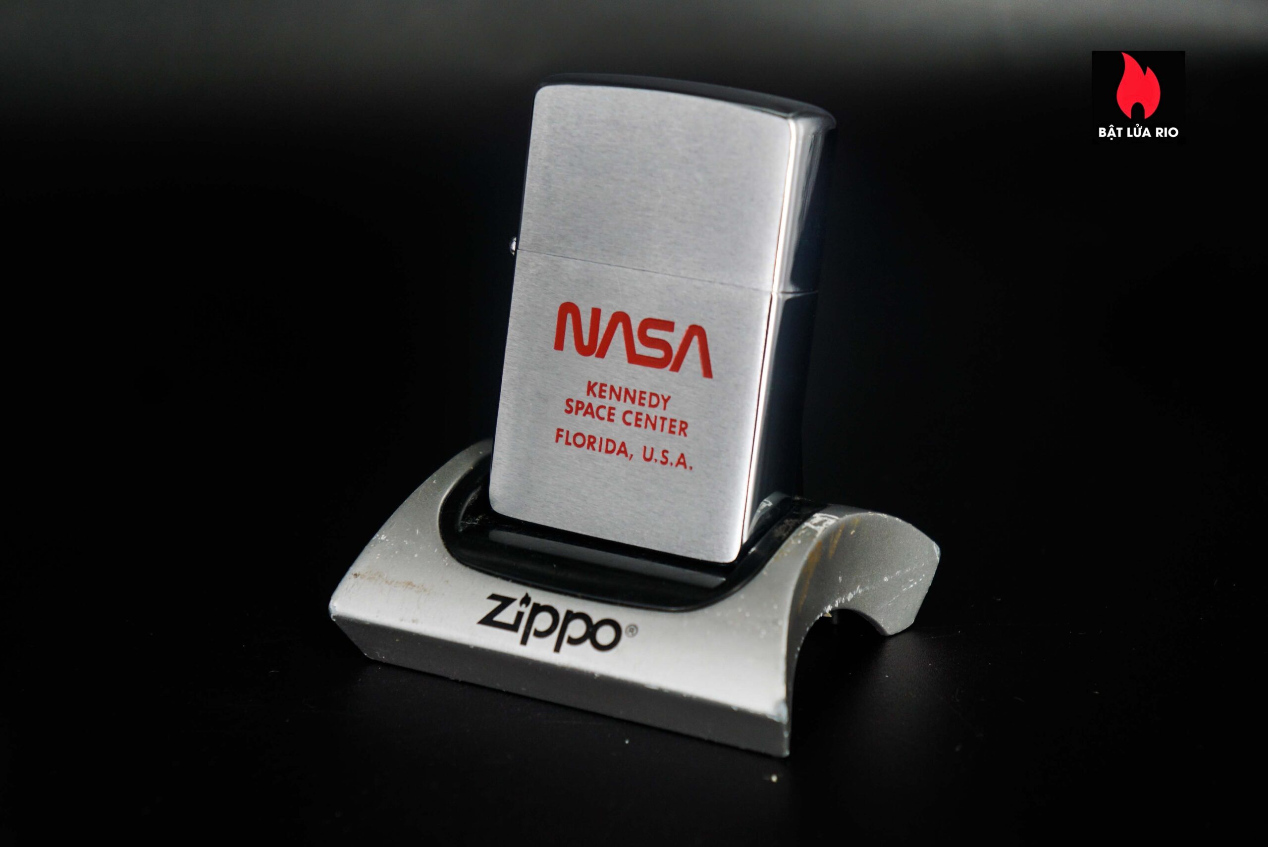Zippo Xưa 1980 – NASA Kennedy Space Center 9