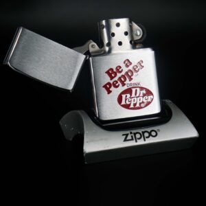 Zippo Xưa 1981 – Dr Pepper 12 Zippo Xưa 1981 – Dr Pepper 8