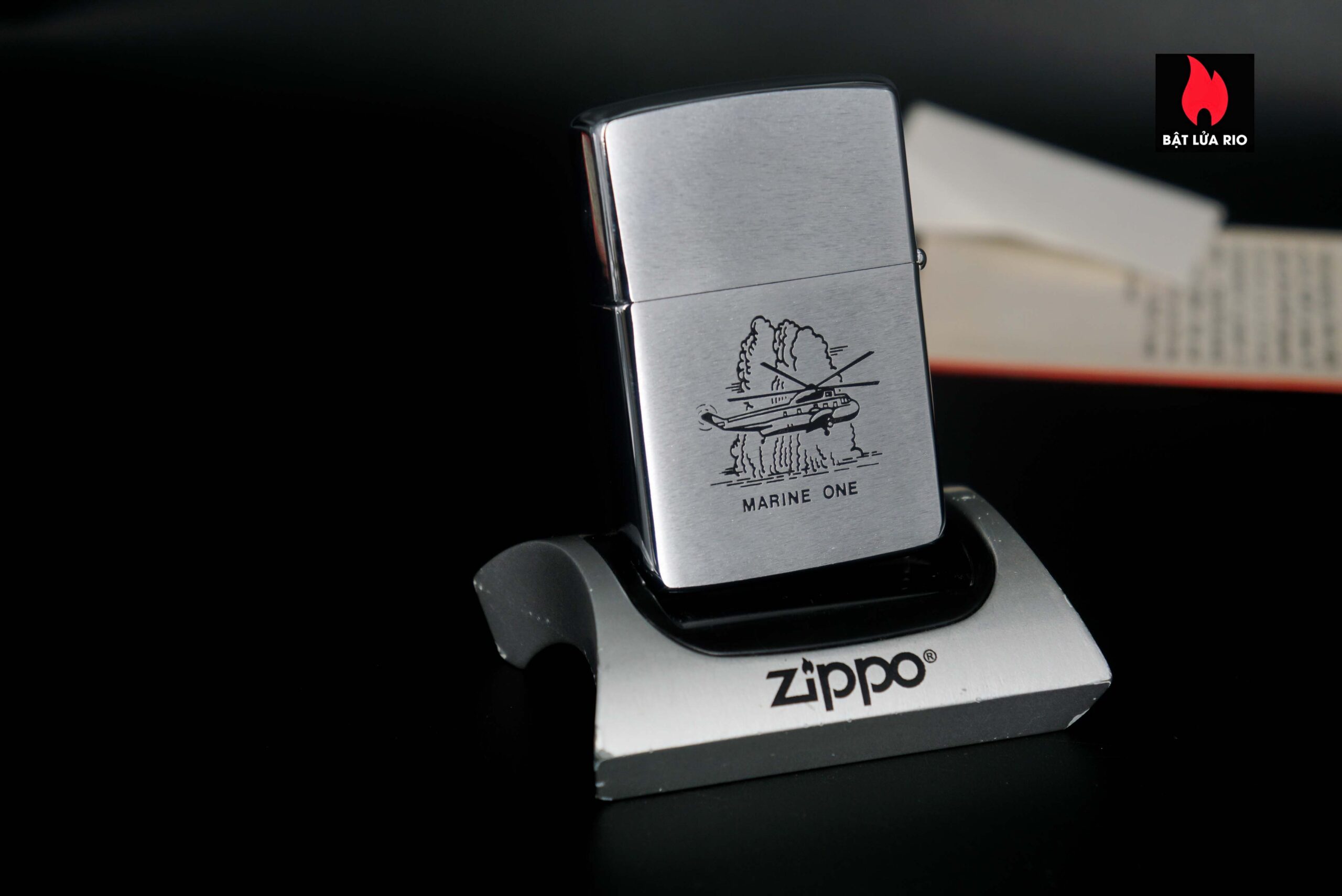 Zippo Xưa 1981 – Seal Of The President Of The United States – Marine One 2 Zippo Xưa 1981 – Seal Of The President Of The United States – Marine One 8