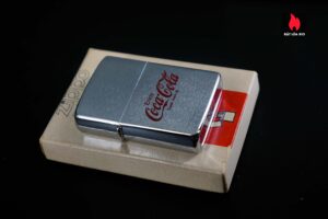Zippo Xưa 1982 – Enjoy Coca-Cola Trade-Mark 3