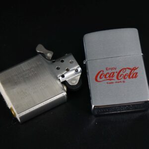 Zippo Xưa 1982 – Enjoy Coca-Cola Trade-Mark 7