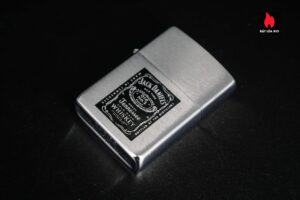 Zippo Xưa 1982 – Jack Daniel’s Tennessee Whiskey 3
