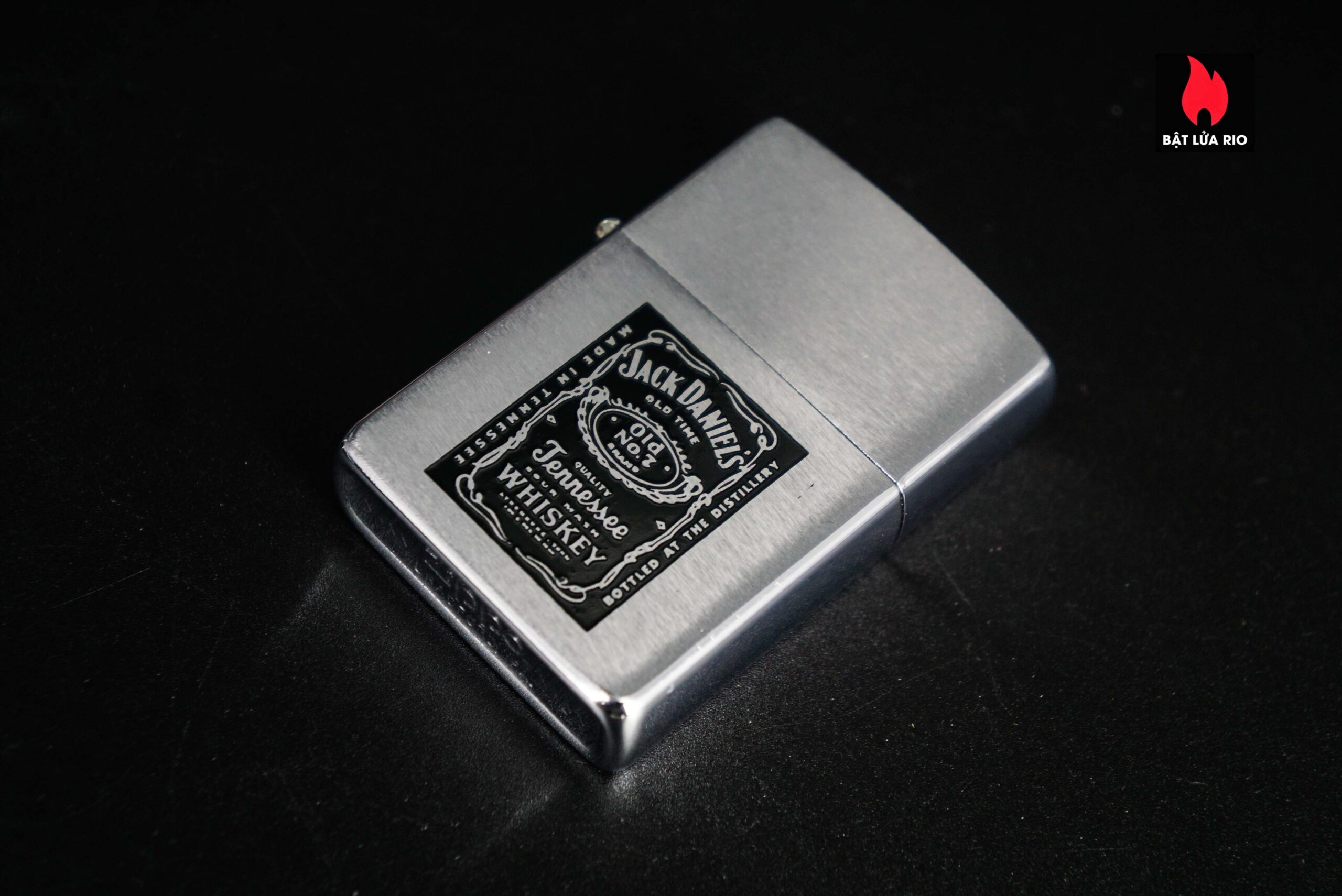 Zippo Xưa 1982 – Jack Daniel’s Tennessee Whiskey 3