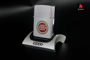 Zippo Xưa 1982 – Lucky Strike "Lucky Strikes Again" 11