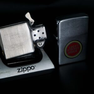 Zippo Xưa 1982 – Lucky Strike 