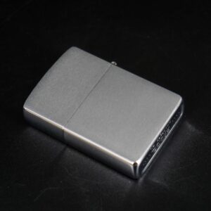 Zippo Xưa 1982 – Lucky Strike 