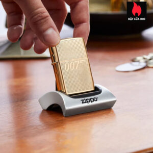 Zippo 46298 - Zippo James Bond 007™ Textured Auto Engrave Brushed Brass 1