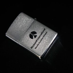 Zippo Xưa 1981 – HELLFIRE Rockwell International Missile 23 Zippo Xưa 1981 – HELLFIRE Rockwell International Missile 6