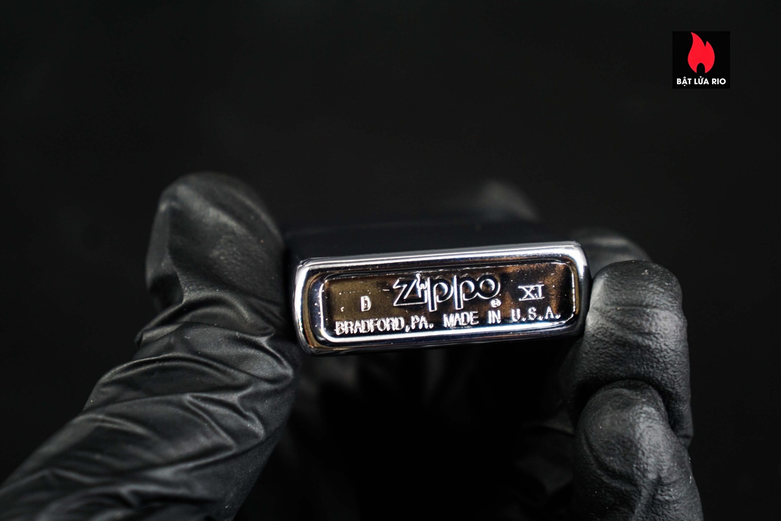 Zippo La Mã 1995 – VE Day 50th Anniversary – Winston Churchill 11