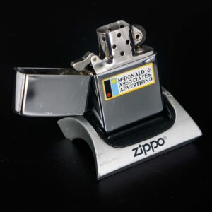 Zippo Xưa 1962 – McDonald & Associates Advertising - Town & Country 4