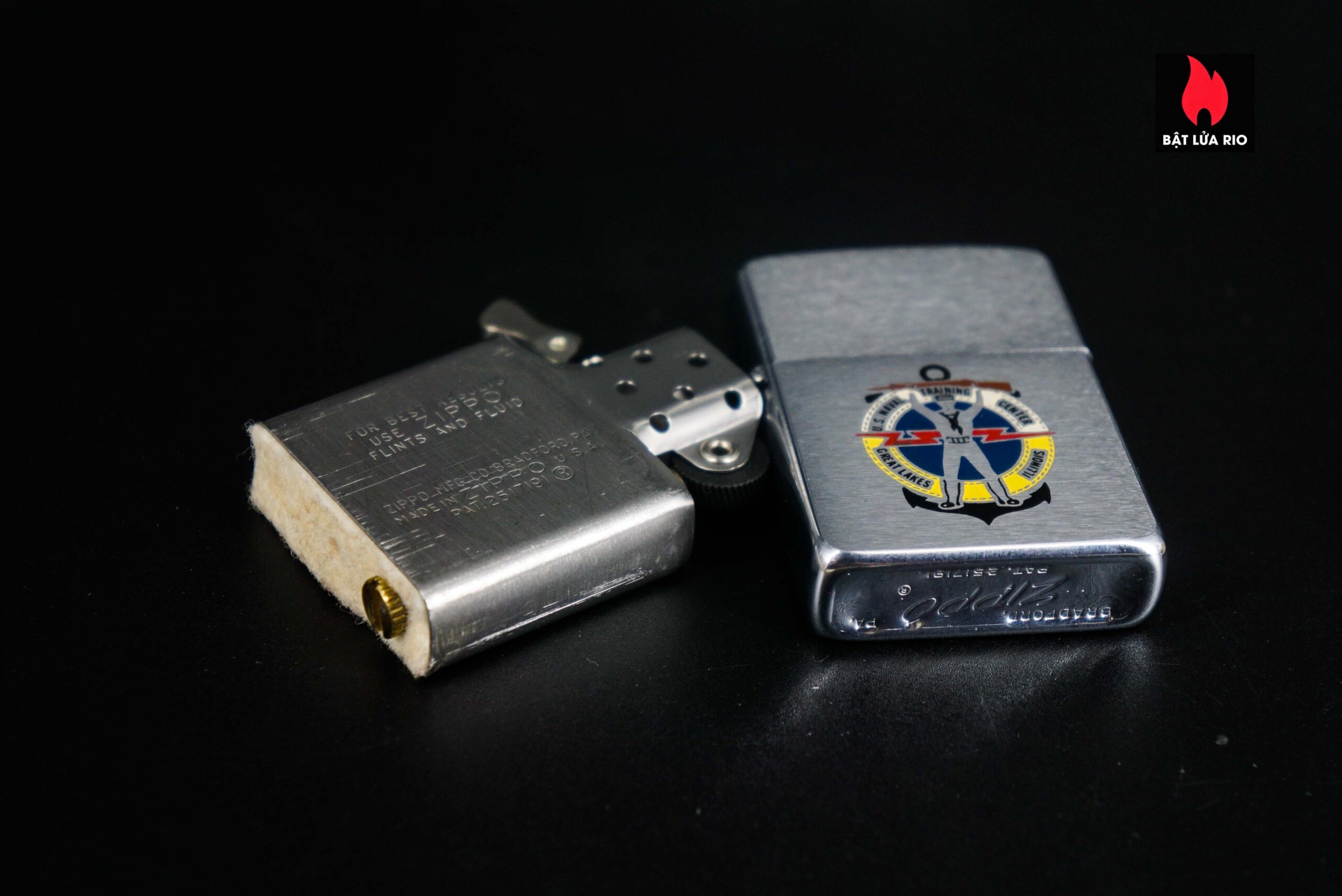 Zippo Xưa 1963 – U.S. Naval Training Center Great Lakes 8