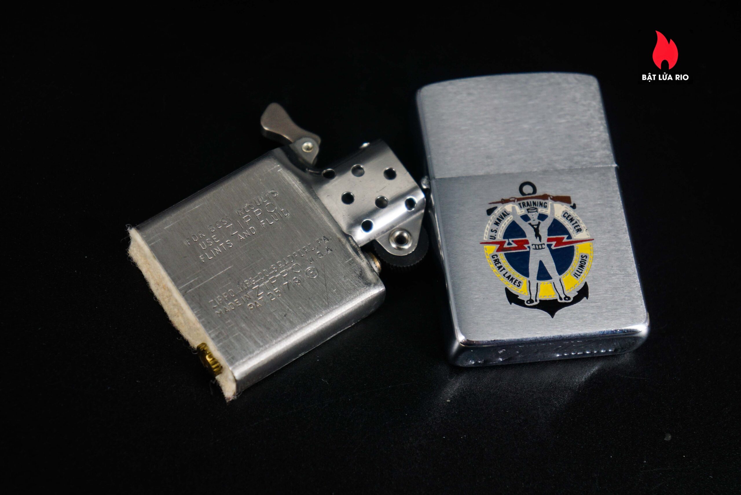 Zippo Xưa 1963 – U.S. Naval Training Center Great Lakes 9
